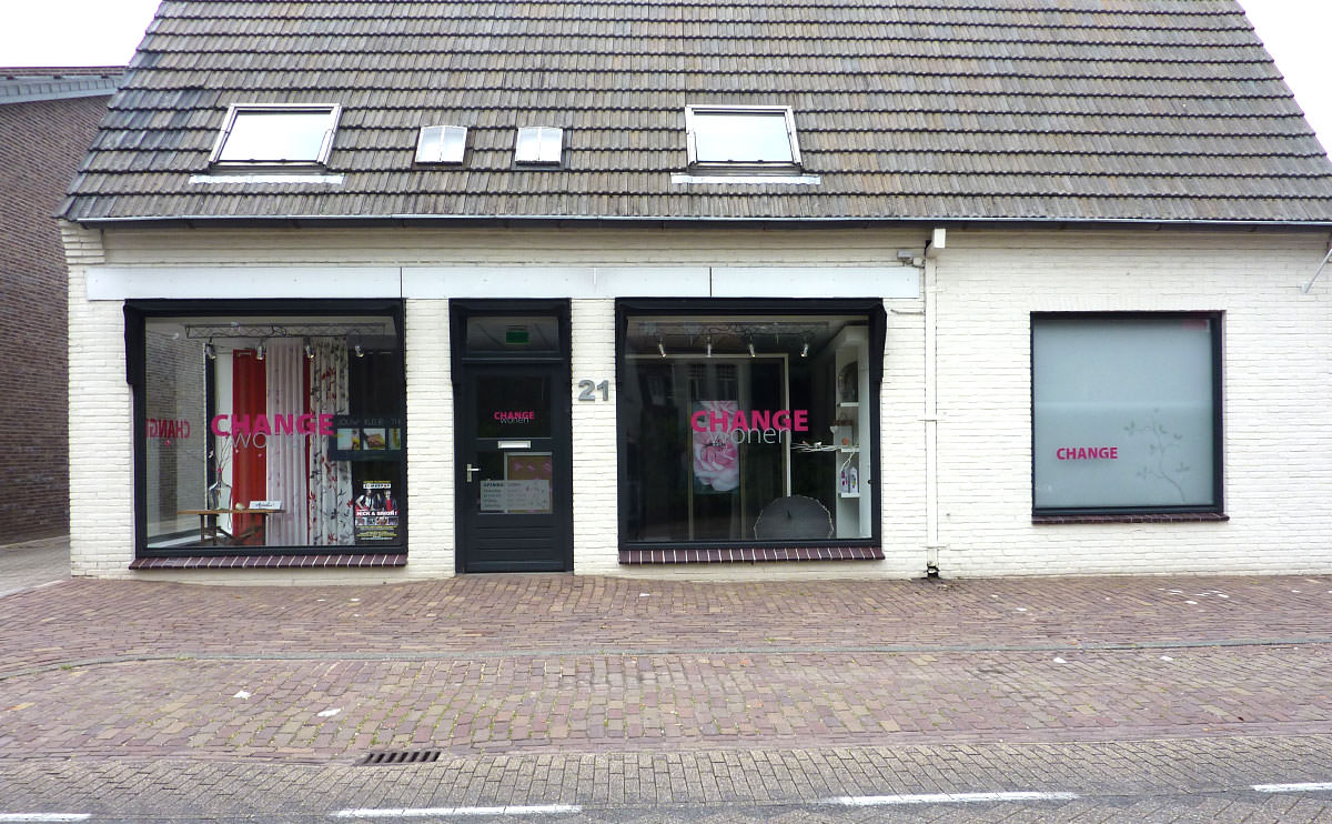 Signz-Belettering-Change-Wonen-Raamdecoratie-001