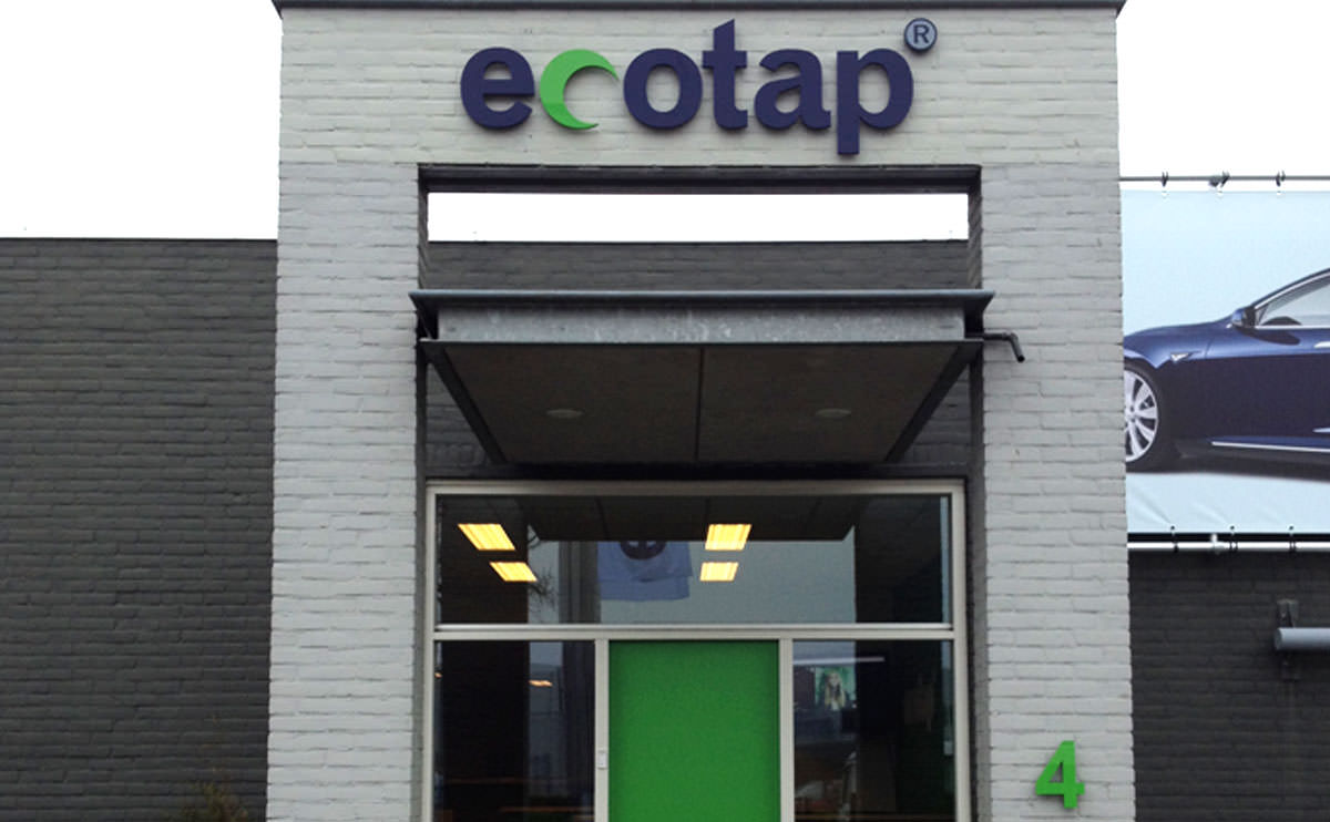 Signz-Belettering-Ecotap-3D-Letters-Gevel-001