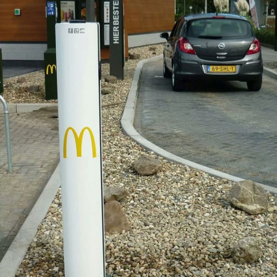 Signz-Belettering-Ecotap-Laadzuil-Opdruk-McDonalds-004