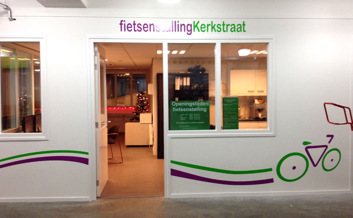 Signz-Belettering-Fietsenstalling-Kerkstraat-001